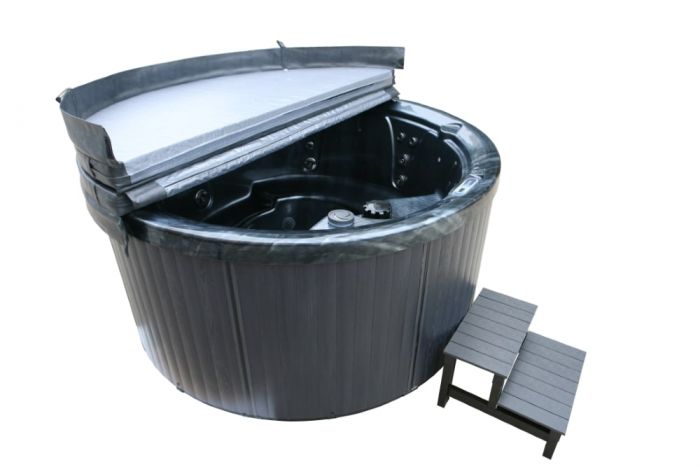 H2O Hot Tubs 1000 Series Round Hot Tub