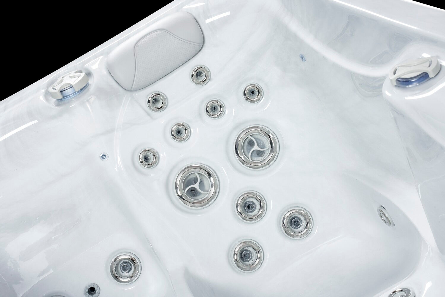 Luso Spas Ara 2 Loungers Hot Tub