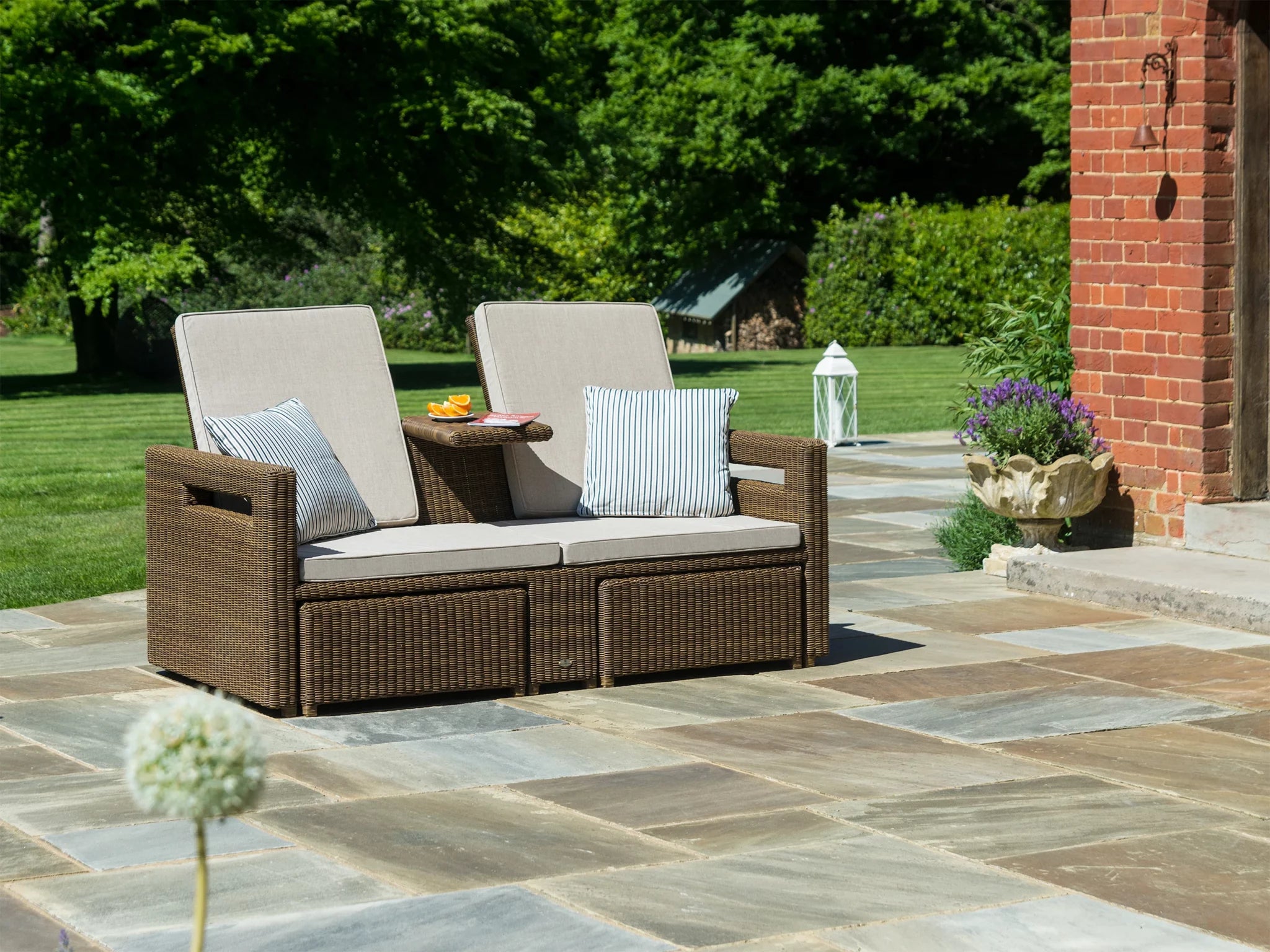 Alexander Rose San Marino Lovers Recliner