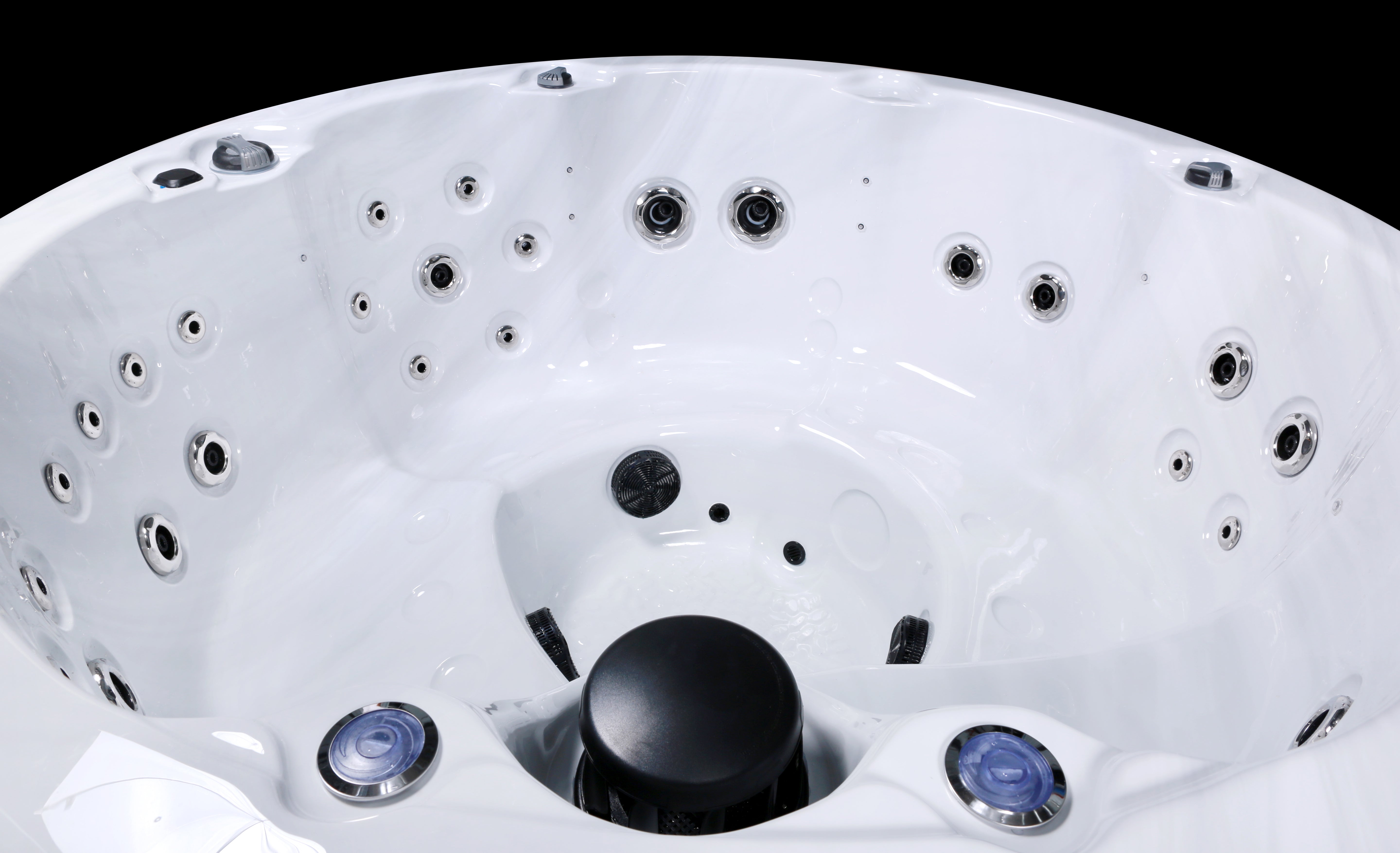 Luso Spas Zodiac 7 Seater Hot Tub