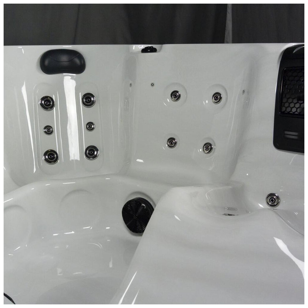 Blue Whale Spa Sunboro X 13 amp Hot Tub