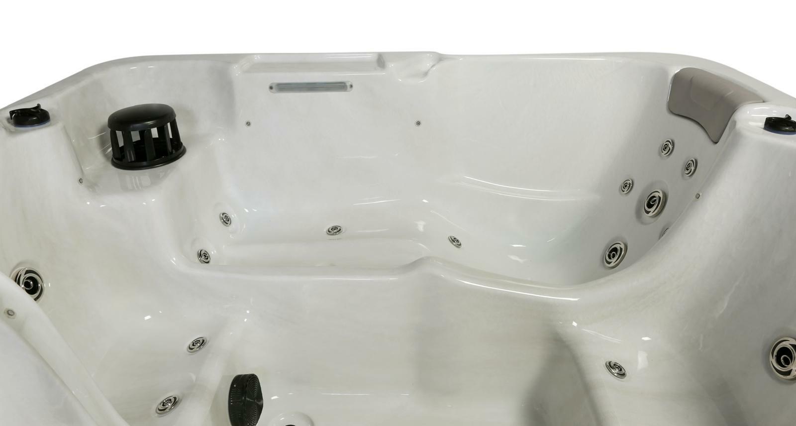 Luso Spas 6000 5 Seats 1 Lounger Hot Tub