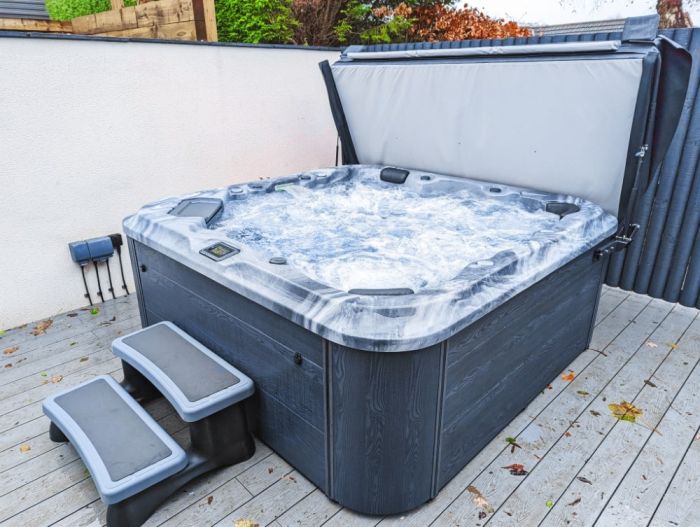 H2O Hot Tubs 6000 Series 32A (Twin Pump) Hot Tub