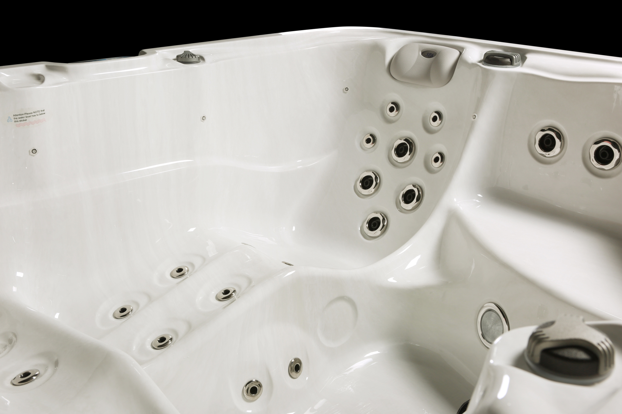 Luso Spas 4000+ 2 seats 2 Loungers Hot Tub