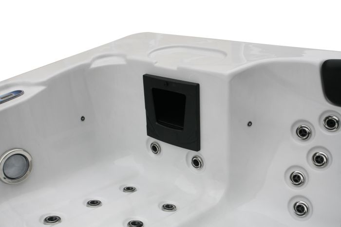 H2O Hot Tubs 500 Series 13A Plug & Play
