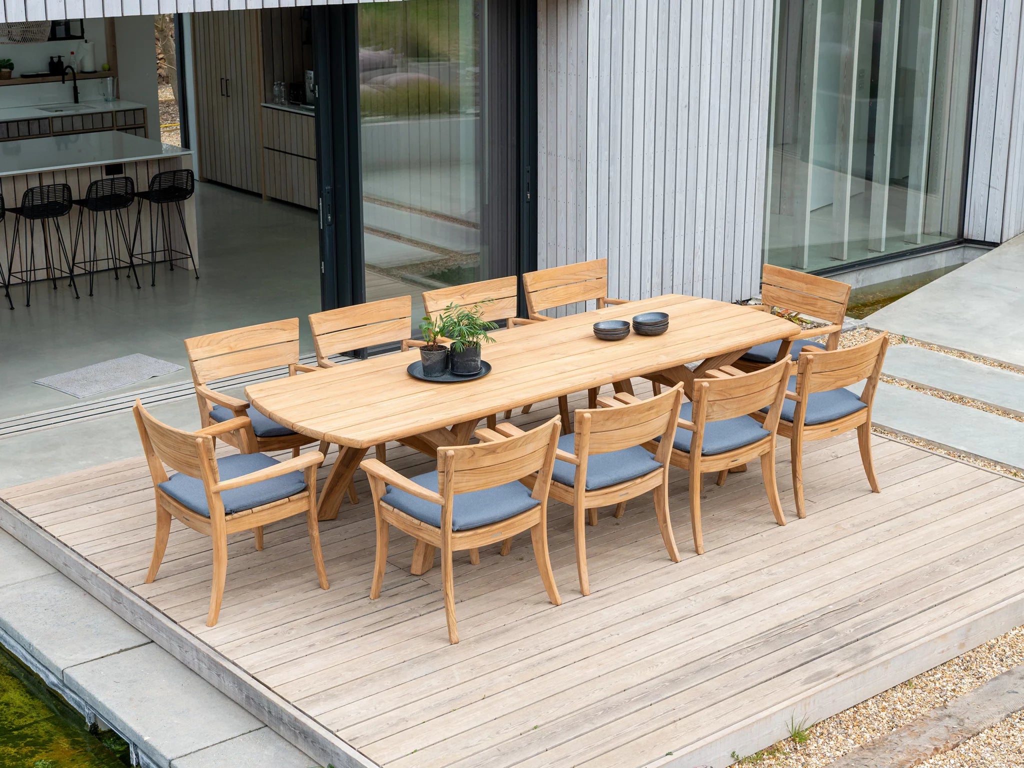 Alexander Rose Sorrento Table 3.0m x 1.0m