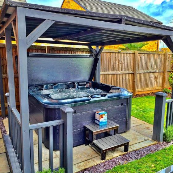 H2O Hot Tubs 4200 Series Twin Lounger 32A Hot Tub