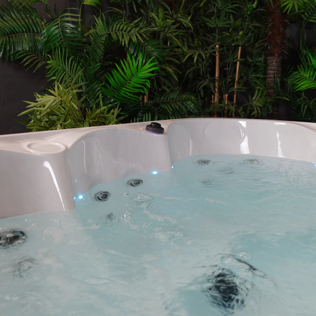 Blue Whale Spa Parkboro X 5 Seats 1 Lounger 13 Amp Hot Tub