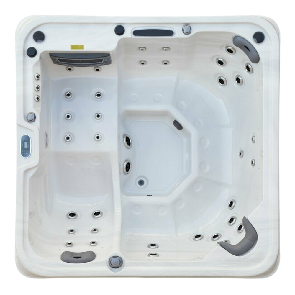 Luso Spas Chicago 2 - 5 Seats 1 Lounger Hot Tub