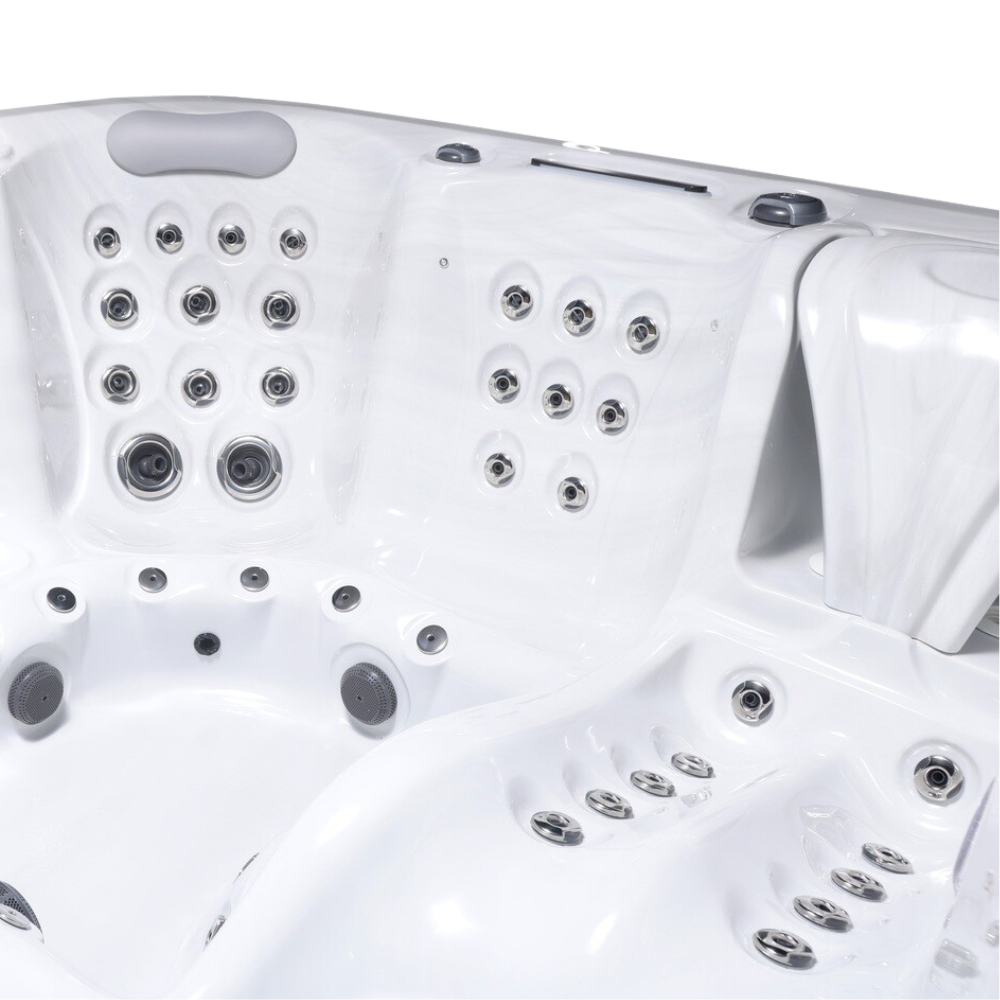 Luso Spas Athena 5 Seats 1 Loungers Hot Tub