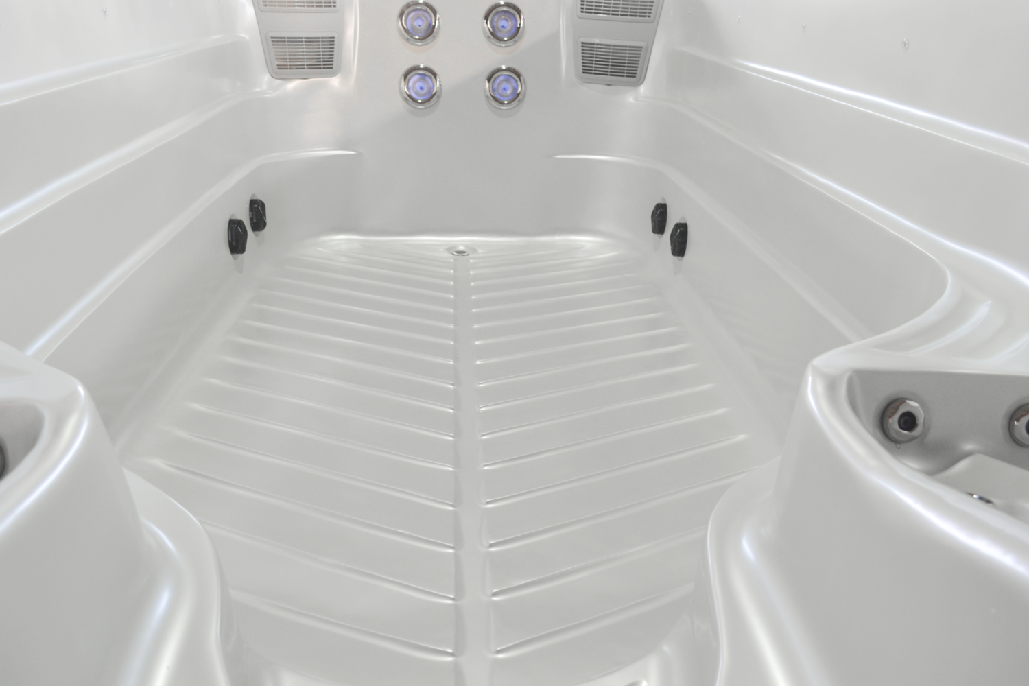 Luso Spas Relay Swim Spa
