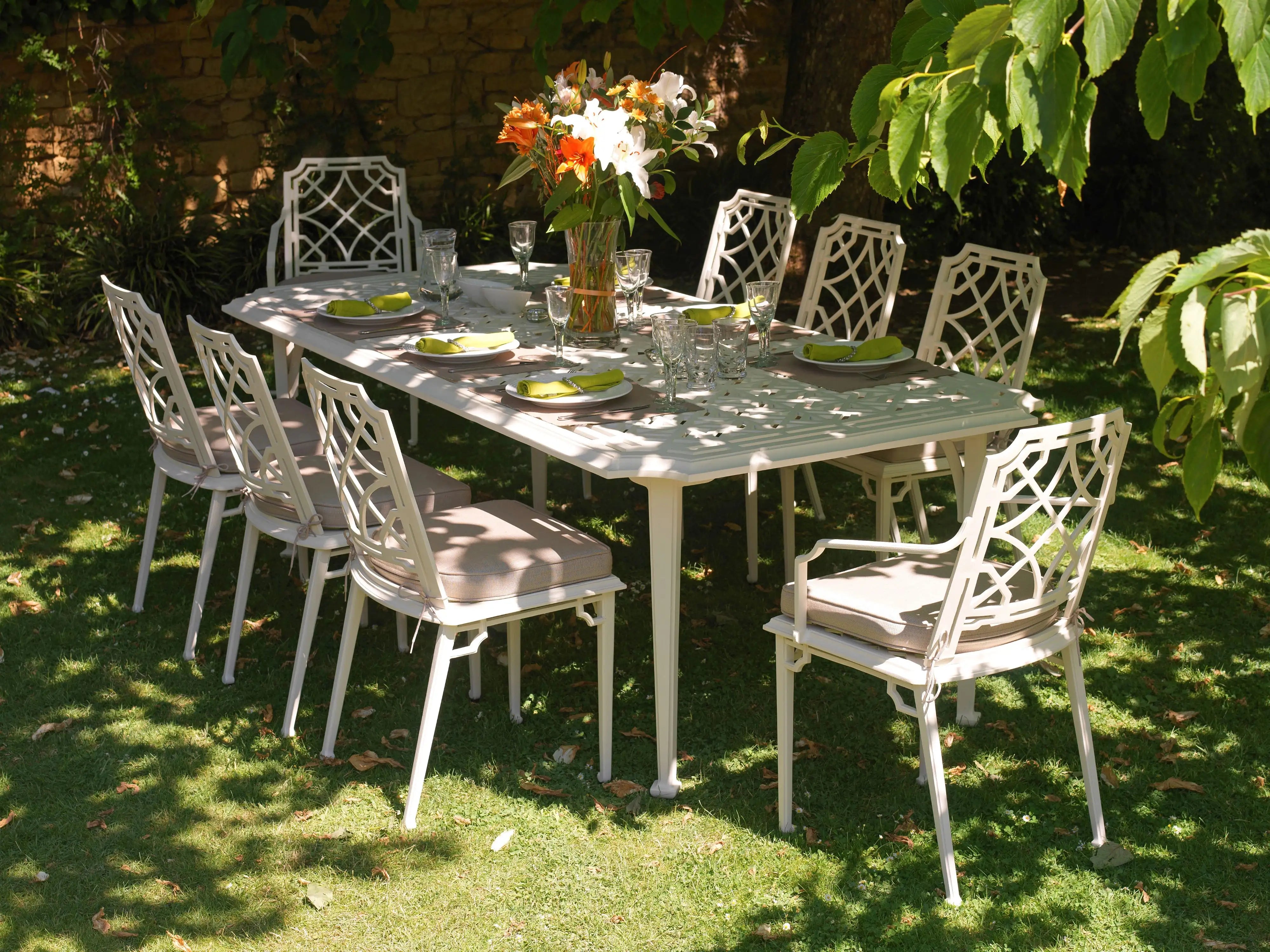 Rissington 2325 Table