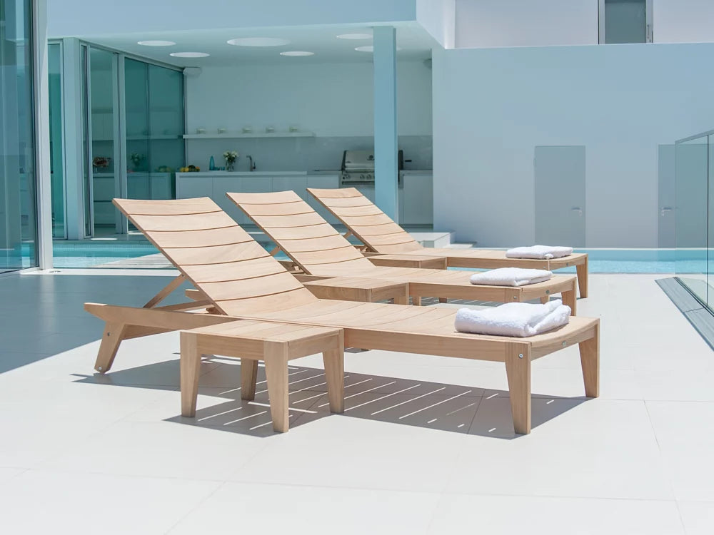 Alexander Rose Roble Tivoli Wooden Sunbed