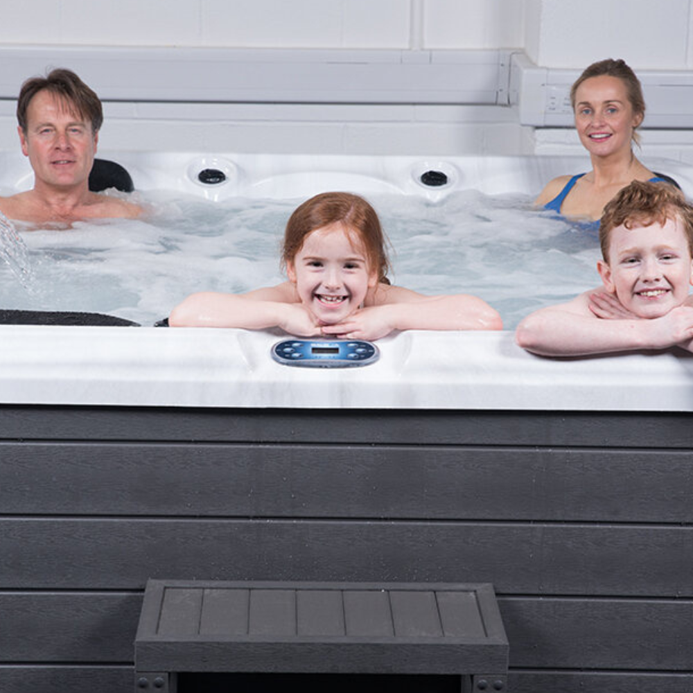 Blue Whale Spa Swanboro X 32 amp Hot Tub